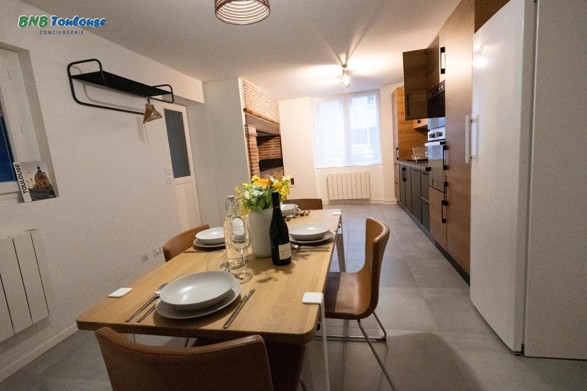 Bnb Toulouse - Le Gaston Douillet - Clim - Wifi - Plein Centre Appartamento