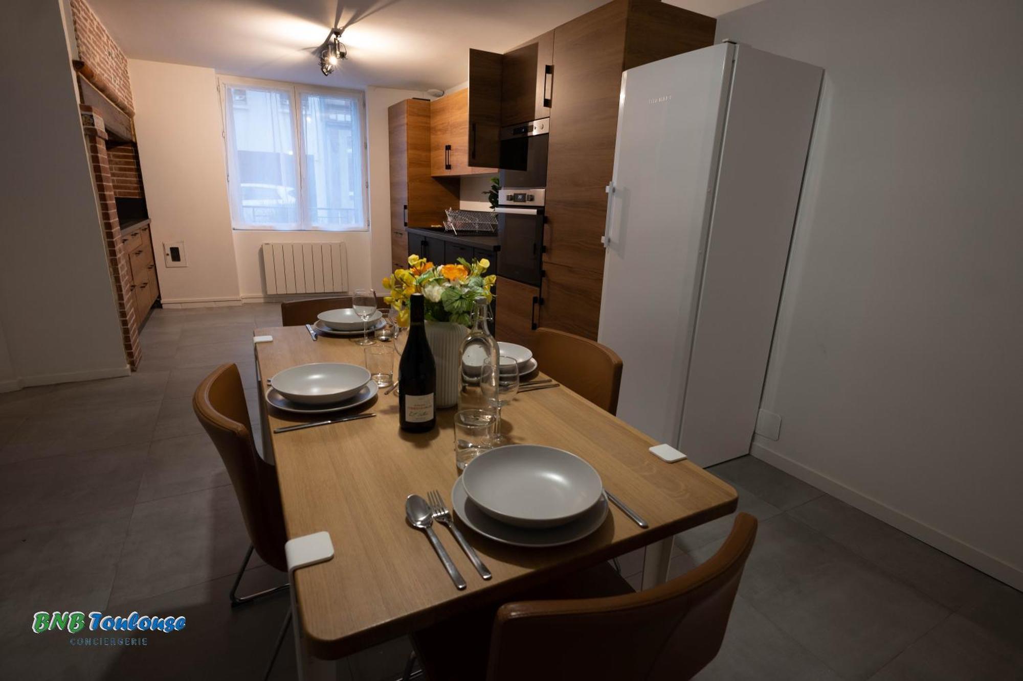 Apartment Bnb Toulouse - Le Gaston Douillet - Clim - Wifi - Plein Centre *