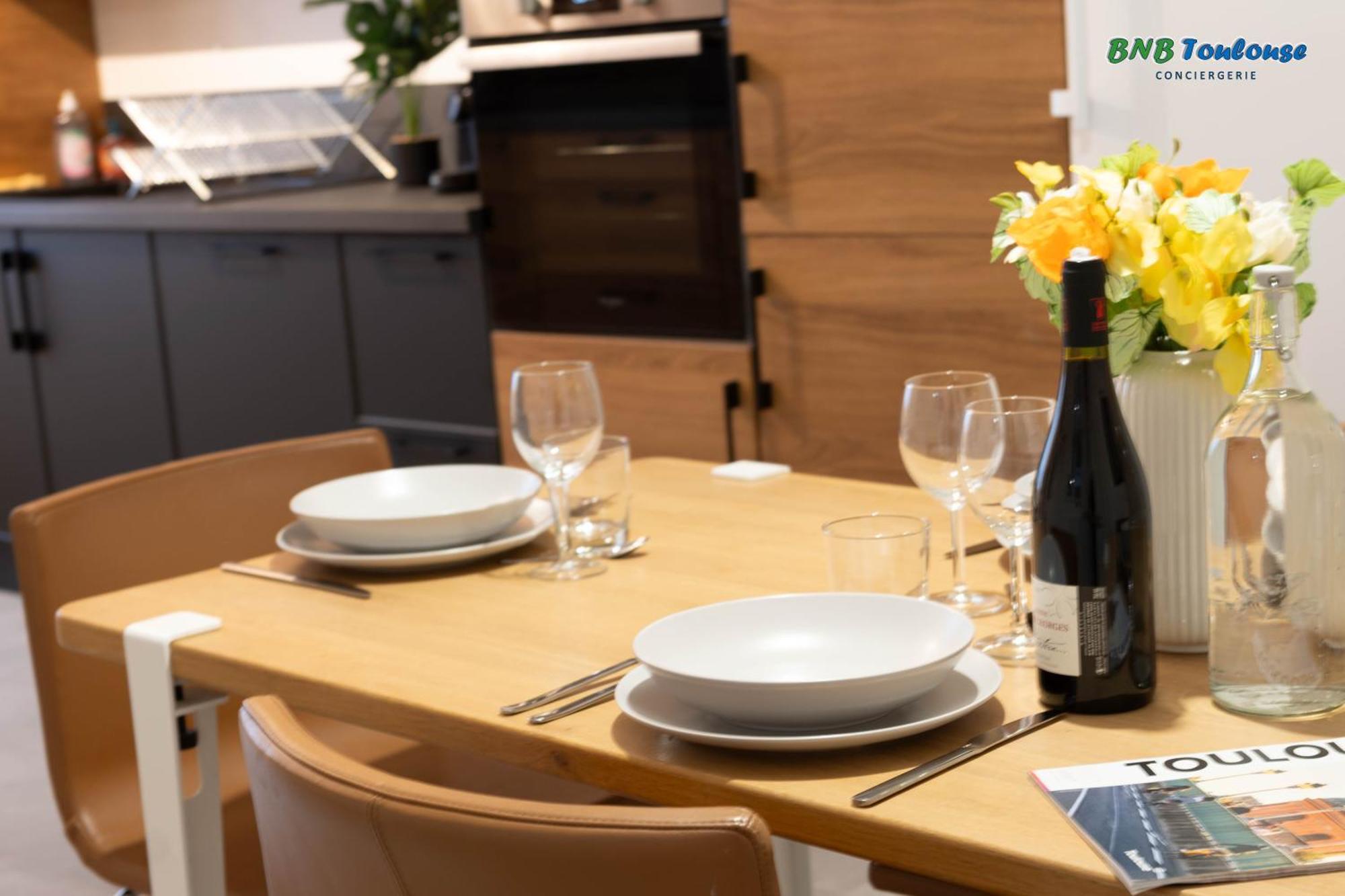 Apartment Bnb Toulouse - Le Gaston Douillet - Clim - Wifi - Plein Centre Tournefeuille